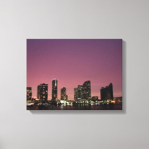Impressão Em Tela Luz do por do sol sobre Miami após uma tempestade