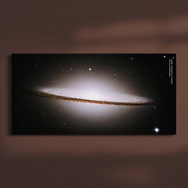 Impressão Em Tela Majesttic Sombrero Galaxy Hubble Telescope 2004 (Criador carregado)