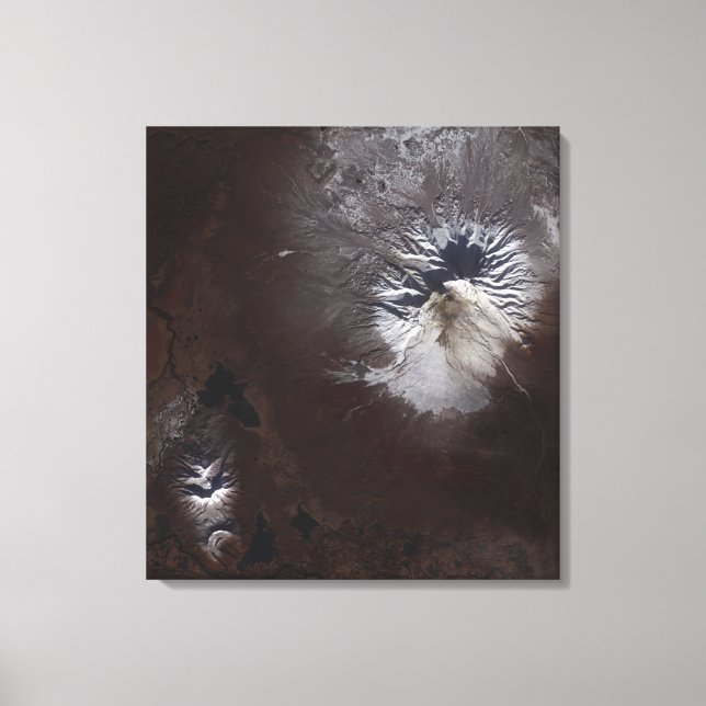 Impressão Em Tela Manchas de vulcão Shiveluch da Rússia l Â Â s sìnd (Frente)