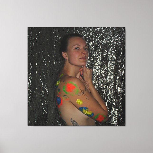 Impressão Em Tela Modelo com pintura corporal (Frente)