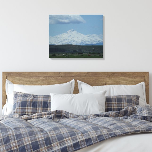 Impressão Em Tela Monte Shasta e Amigos (Insitu(Quarto))