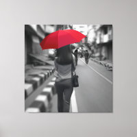 Mulher com guarda-chuva vermelho estilo preto e br