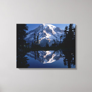 Impressão Em Tela O Monte Rainier e céu azul refletidos