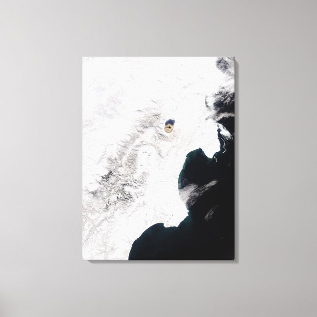 Impressão Em Tela O vulcão Shiveluch no Krai de Kamchatka, Rússia (Frente)