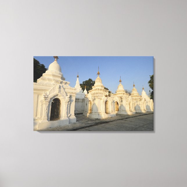 Impressão Em Tela Pagode Kuthodaw em Mandalay, conhecida como a (Frente)