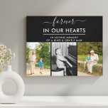 Impressão Em Tela Para sempre em nossos corações Adorando memória 3<br><div class="desc">Canvas personalizada com fotos de memória e mensagem memorial personalizada. O título diz "para sempre em nossos corações" em elegante escrita manual e impressão moderna em maiúsculas. O modelo de foto está pronto para que você adicione 3 das suas fotos queridas e você também pode adicionar seu próprio texto personalizado....</div>