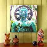 Impressão Em Tela Paz na Estátua Azul Buda do Havaí Turquoise<br><div class="desc">"Paz." Eu descobri alegremente esta estátua Asiática Buda em um ambiente exuberante de jardim havaiano, exuando paz e solidão. Sempre que olho para esta imagem serena, isso me faz contemplar e imaginar o que posso realizar. Faz um presente de excelente para alguém especial! Você pode personalizar facilmente esta arte de...</div>