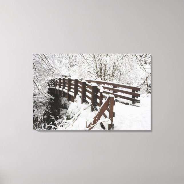 Impressão Em Tela Ponte de madeira coberta de neve (Frente)