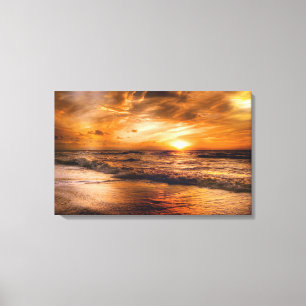 Impressão Em Tela Pôr do Sol na Praia Dourada Céu Nublado