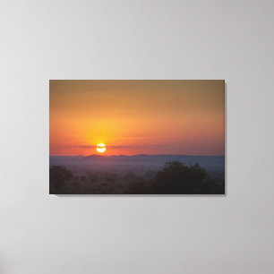 Impressão Em Tela Por do sol sobre a paisagem africana