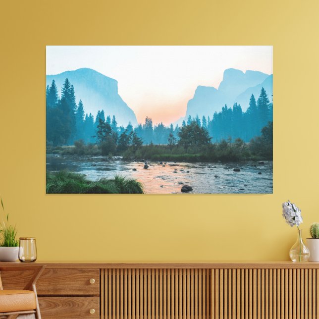 Impressão Em Tela    River Valley Glow – Forest & Mountain Calm (Insitu(Sala de estar))