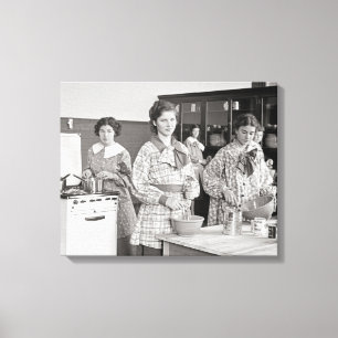 Impressão Em Tela Segundo grau Girls Cozinhar, 1935