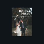 Impressão Em Tela Sobreposição Branca de Nomes Grandes para Sempre F<br><div class="desc">A tela de fotos do casamento estimula a tela com os nomes da noiva e do noivo em letras grandes brancas acima de sempre em um roteiro bonito.</div>
