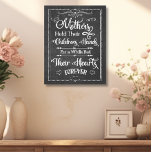 Impressão Em Tela Tepografia russa O quadro de amor das mães<br><div class="desc">O amor de uma mãe não conhece fins. Agora você pode celebrar os tempos felizes e as memórias com este falso cartaz de arte em quadro negro. Criado a se assemelhar à arte do giz, este sinal é uma adição perfeita a uma vintage, país ou área de jantar em fazendas....</div>