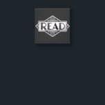 Impressão Em Tela Tipografia Vintage Prata Art Déco READ - Retro Lu<br><div class="desc">Um design sofisticado inspirado no Art Déco com a palavra "READ" em acabamento metálico prateado. Este gráfico elegante combina a estética Gatsby dos anos 1920 com um amor pela literatura,  tornando-o uma escolha perfeita para decoração de biblioteca clássica ou vestuário livresco estiloso.</div>