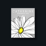 Impressão Em Tela Trendy Daisy com cinza e amarelo<br><div class="desc">Uma peça de arte dúzia e caprichosa,  hipster. Você pode adicionar um nome,  monograma ou outro texto personalizado. Se você precisar mover a arte ao redor,  clique no botão personalizar para fazer alterações.</div>