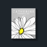 Impressão Em Tela Trendy Daisy com cinza e amarelo<br><div class="desc">Uma peça de arte dúzia e caprichosa,  hipster. Você pode adicionar um nome,  monograma ou outro texto personalizado. Se você precisar mover a arte ao redor,  clique no botão personalizar para fazer alterações.</div>