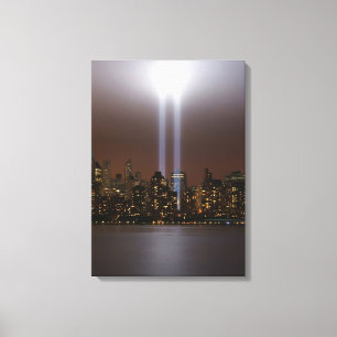 Impressão Em Tela Tributo do World Trade Center na luz em New York.