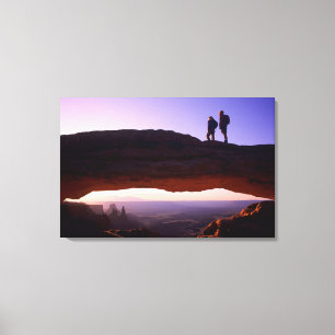 Impressão Em Tela Um casal observa o nascer do sol do topo da Mesa A