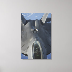 Impressão Em Tela Um raptor F-22 move-se na posição para receber f