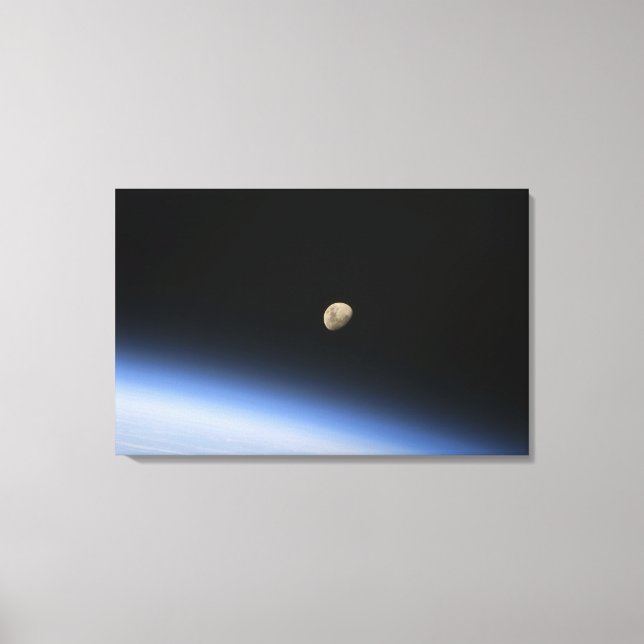 Impressão Em Tela Uma lua gigante visível sobre a atmosfera da Terra (Frente)