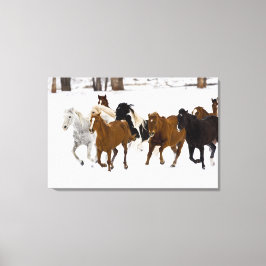 Impressão Em Tela Uma paisagem de inverno de cavalos correndo