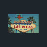 Impressão Em Tela Vintage Bem-Vindo À Arte De Las Vegas<br><div class="desc">Esta tela mostra um sinal de vintage mais as palavras "Bem-vindo ao Fabuloso Las Vegas Nevada" com palmeiras ao fundo sob um céu azul claro neste estilo e tema de arte clássico e vintage. Nossos impressões são impressos com a resolução mais alta sobre o papel de arquivamento de algodão-poli, para...</div>