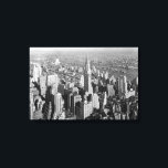 Impressão Em Tela Vintage Nova Iorque Art Deco Skyscraper<br><div class="desc">Mostre o seu amor pela Nova Iorque com esta fotografia vintage do centro de Manhattan.</div>