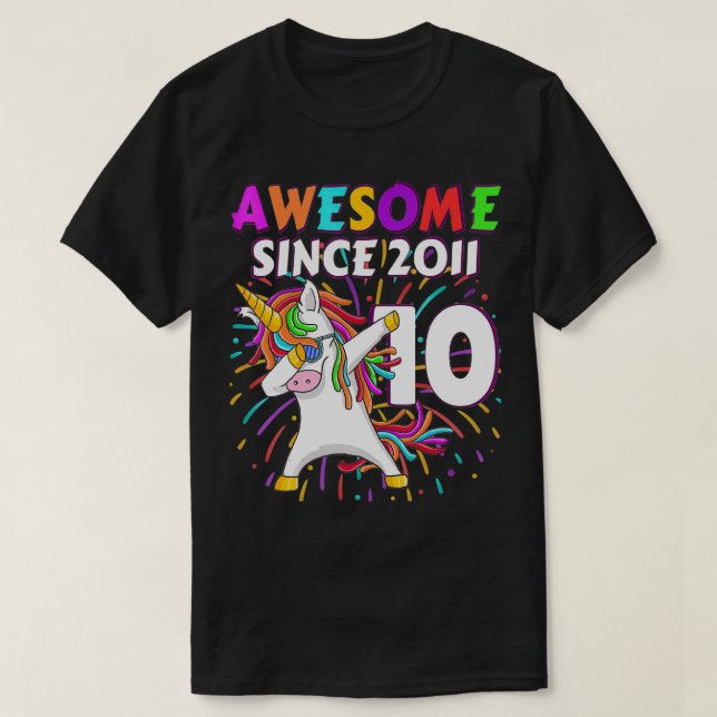 Incrível desde 2011 Camisa de aniversário Unicórn  (Frente do Design)