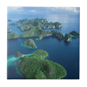 Indonésia, Papua Ocidental. Aérea de Raja Ampat