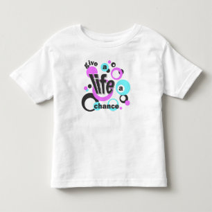 Infantil Camiseta de criança com um design alegre.