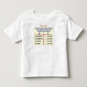 Infantil Camiseta de criança com um questionário.