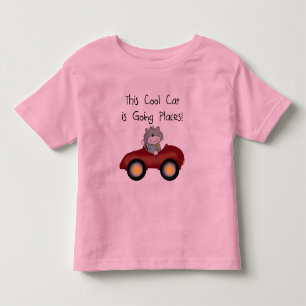 Infantil Camiseta e presentes vermelhos indo do carro dos