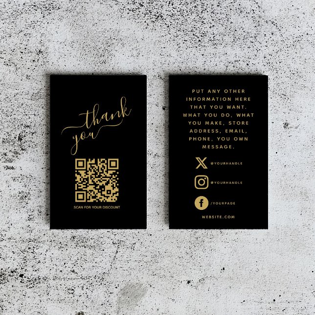 Informações Cartão de agradecimento de código QR social dourad (Elegant black thank you insert card with gold script, QR code, and social media details.)
