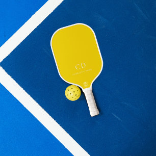 Iniciais do monograma do nome em branco amarelo
