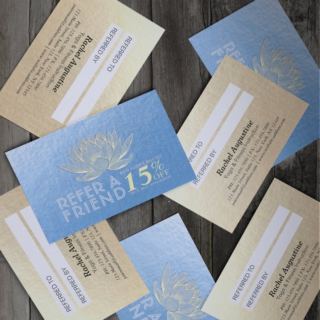 Instrutor de Meditação YOGA Dourada Referência de  (Criador carregado)