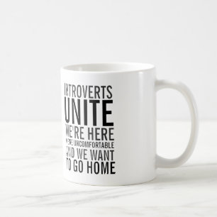 Introverts une-se - nós queremos ir em casa caneca