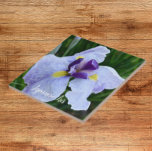 Iris Bloom Japonês<br><div class="desc">Azulejo cerâmico que mostra a foto de uma flor Iris japonesa com cor púrpura,  branca e pétala amarela. Um design floral adorável! Selecione o tamanho do seu azulejo. Faz uma bonito trivet de cozinha!</div>