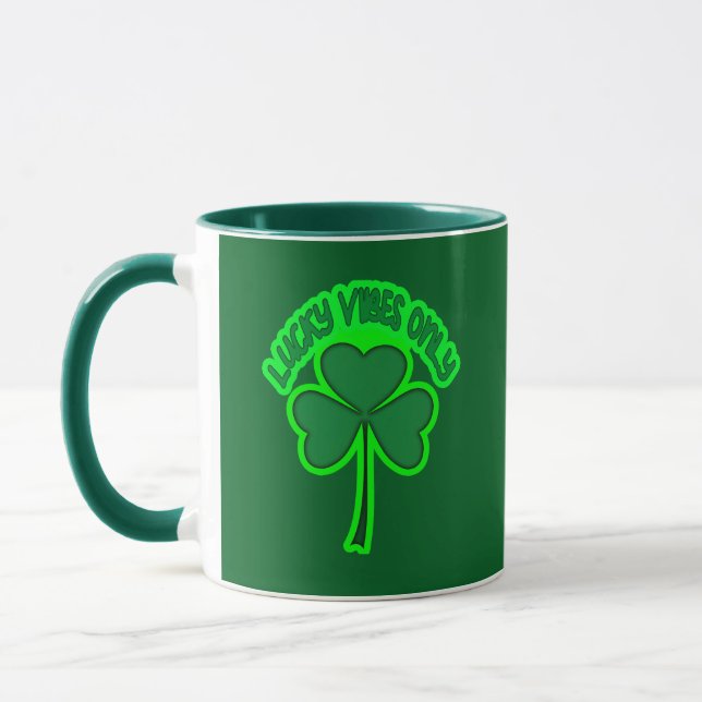 Irish Vibes St Patrick’s Day Shirt – caneca (Esquerda)