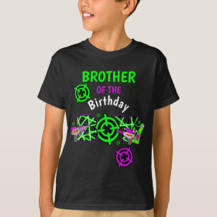 Irmão da camisa da etiqueta Borracha Birthday Boy