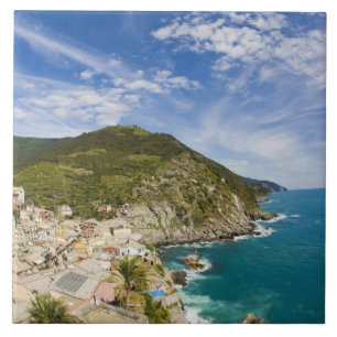 Itália, Cinque Terre, Vernazza, Cidade na Encosta