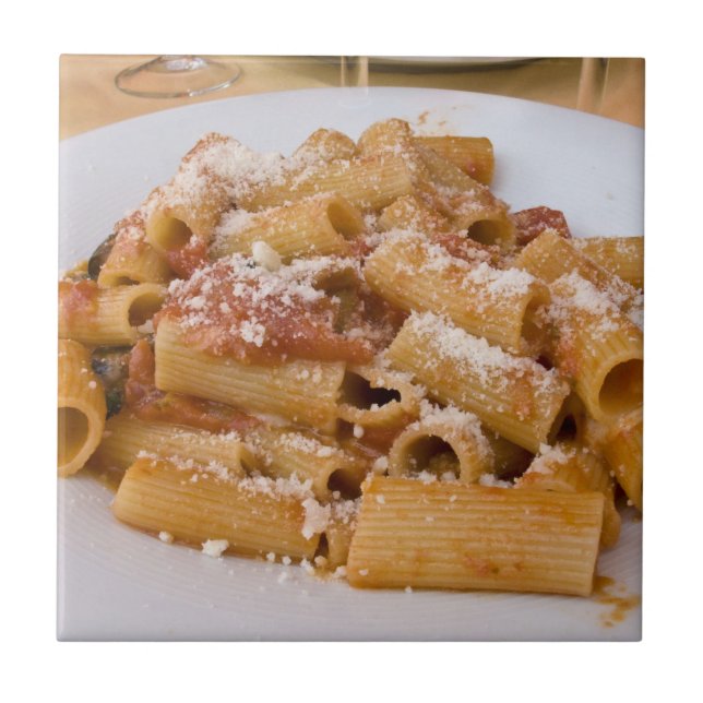 Itália, Positano. Placa de exibição de rigatoni (Frente)