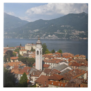 Itália, Província de Como, Menaggio. Vista da cida
