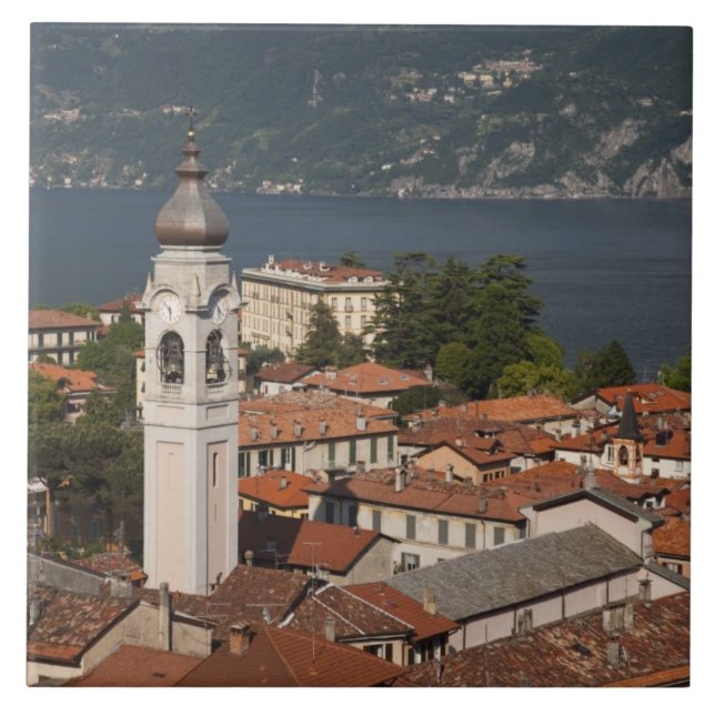 Itália, Província de Como, Menaggio. Vista da cida (Frente)