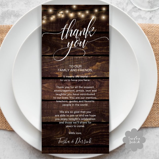 Janta Rustic Wedding Obrigado Colocar Cartão (Rustic Wedding Dinner Thank you Place Setting Card in cottage dark brown wood string lights)