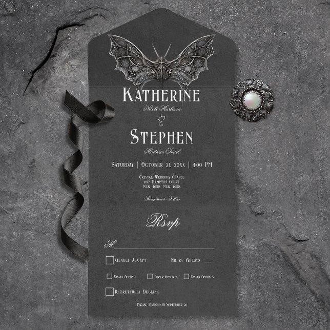 Janto Preto e Branco Gótico Moth Moody (Gothic Moth Moody Black & White All In One Wedding Invitation with Dinner Options)