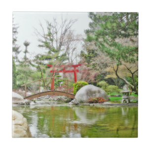 JARDIM JAPONÊS COM PONTE E TORII (PORTA VERMELHA)