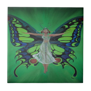 Jazz Age Showgirl Flapper Vestindo Asas Borboletas