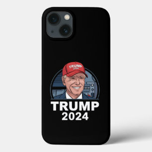 Joe Biden Usando um Chapéu de Trump