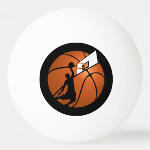 Jogador de Basquete Slam Dunk com Hoop na Bola